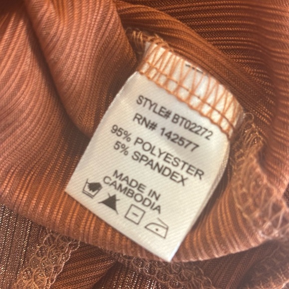 BLASHE Belong Bodysuit in Copper with Adjustable Spaghetti Straps NWT Small - Picture 8 of 13